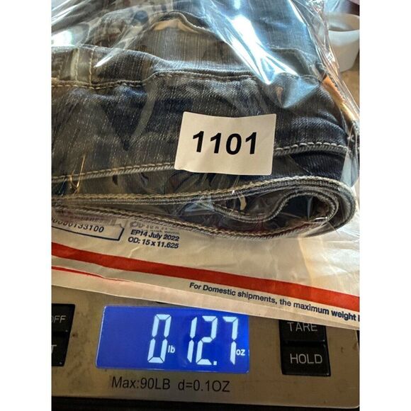 Torrid High Rise Jean Shorts Size 20 - Picture 10 of 10